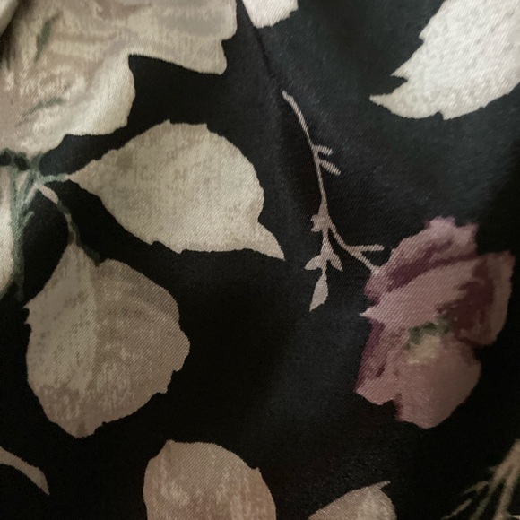 EC Croft & Barrow Black Floral Silky Satin Feel Sleep Pants Size Medium - Picture 7 of 11